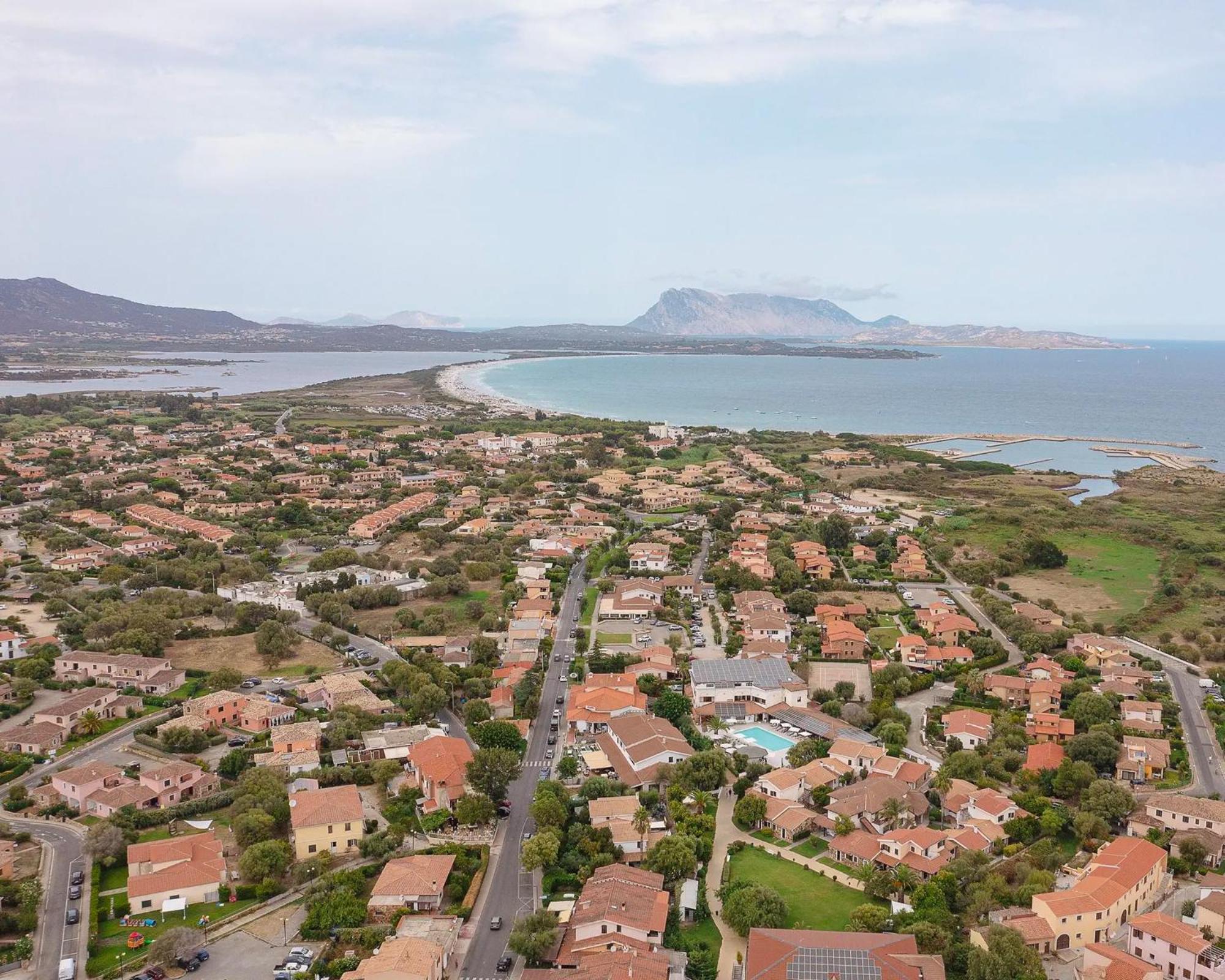 Zeta Club San Teodoro Le Rose Otel Dış mekan fotoğraf