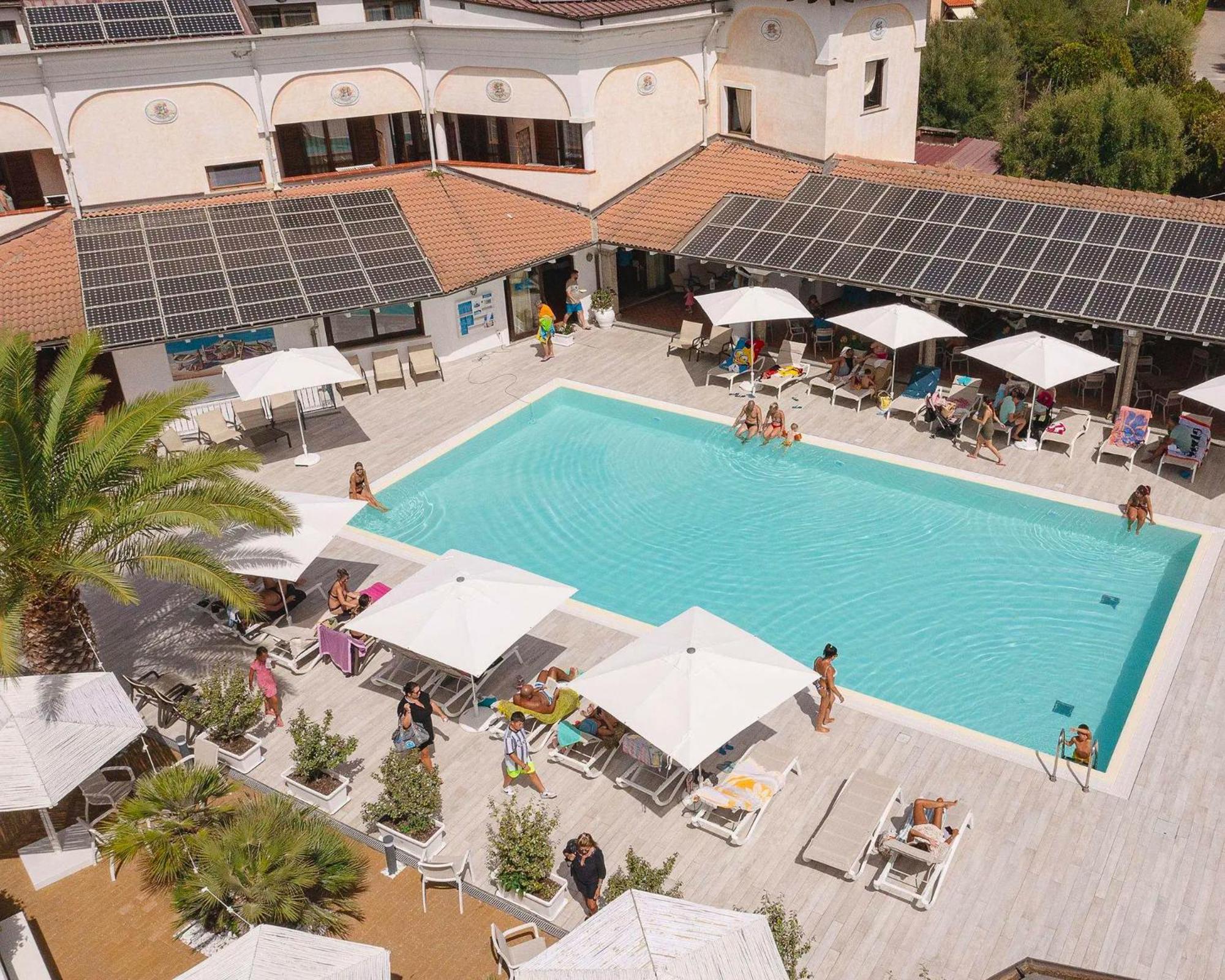 Zeta Club San Teodoro Le Rose Otel Dış mekan fotoğraf