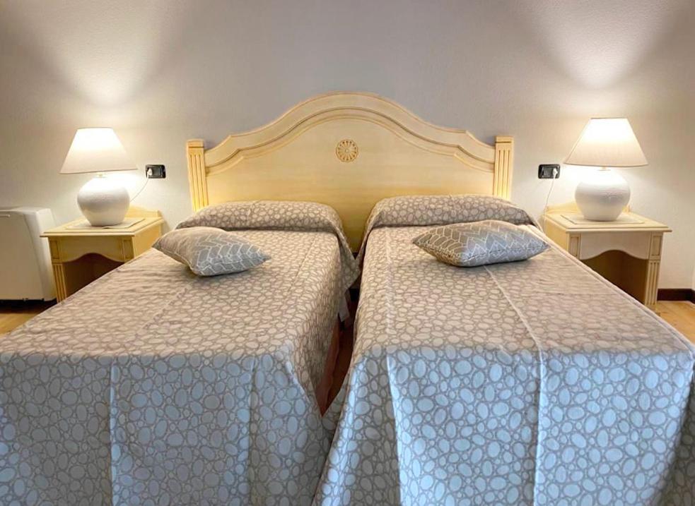 Zeta Club San Teodoro Le Rose Otel Dış mekan fotoğraf